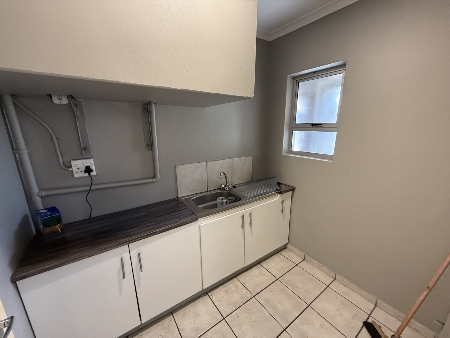 To Let commercial Property for Rent in Blackheath Industrial Western Cape